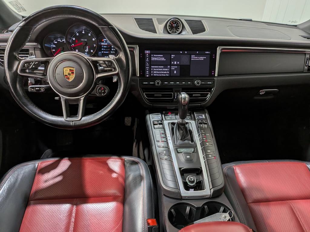 Porsche Macan 2021