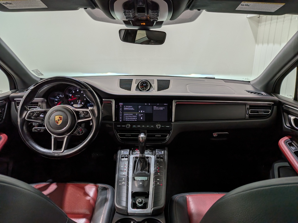 Porsche Macan 2021