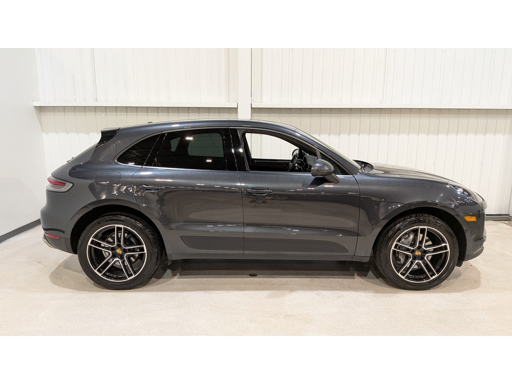 Porsche Macan 2021