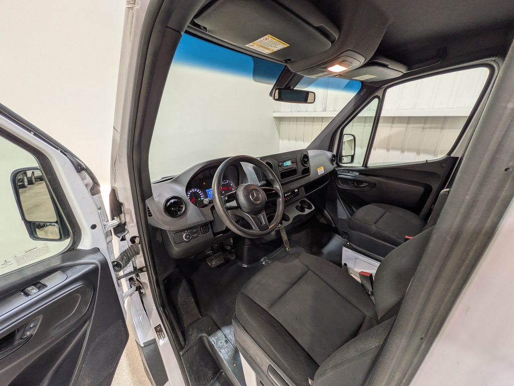 Mercedes-Benz Sprinter Crew Van 2020