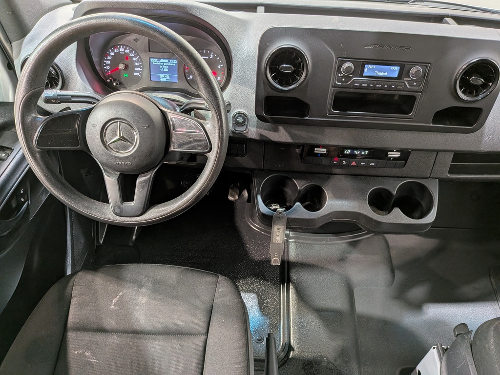 Mercedes-Benz Sprinter Crew Van 2020