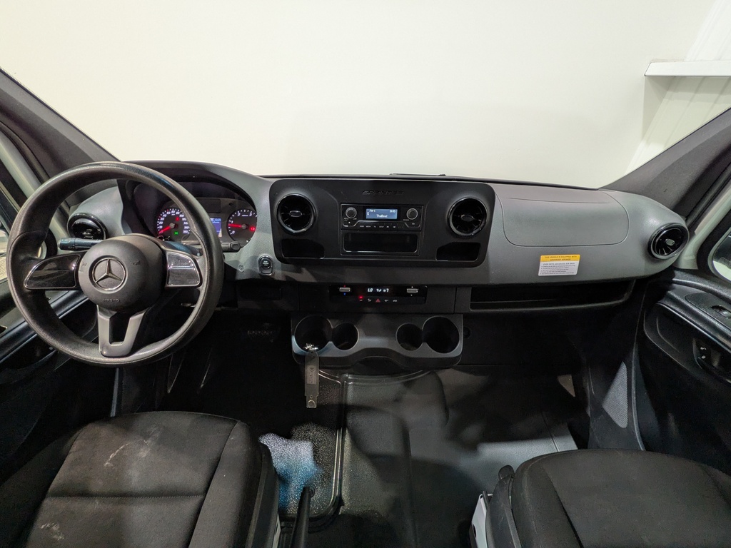 Mercedes-Benz Sprinter Crew Van 2020