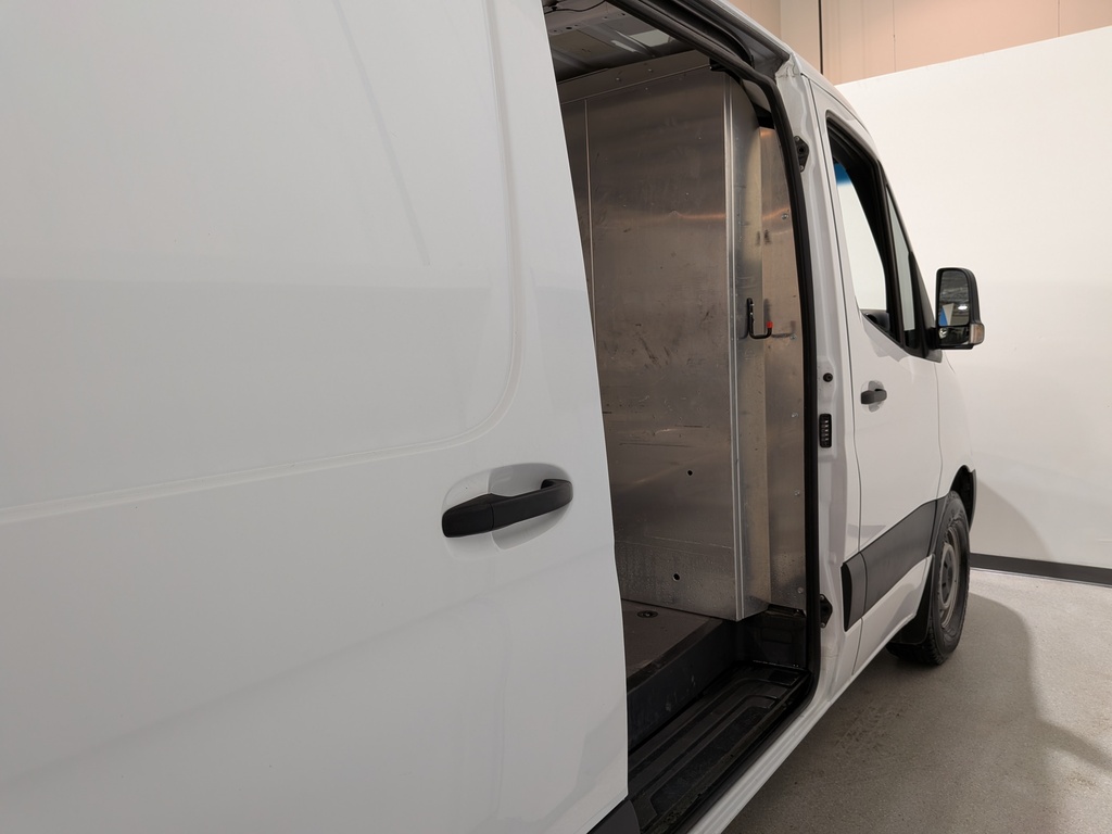 Mercedes-Benz Sprinter Crew Van 2020