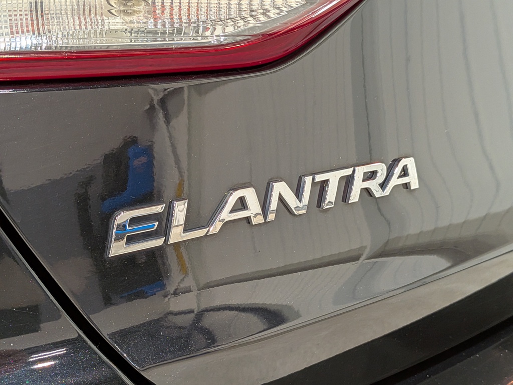 Hyundai Elantra 2017