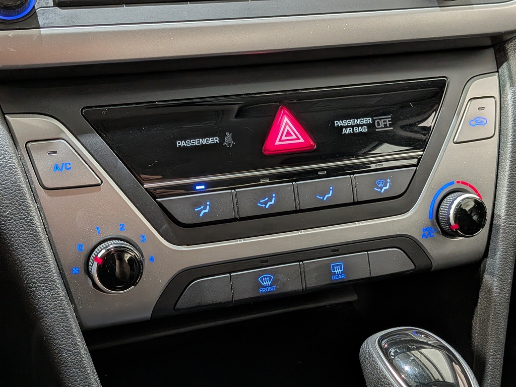 Hyundai Elantra 2017