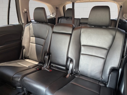used 2022 Honda Pilot car, priced at $43,900