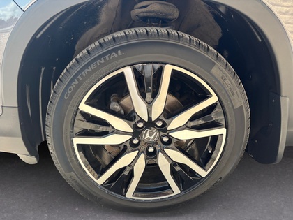 used 2022 Honda Pilot car, priced at $43,900