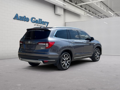 used 2022 Honda Pilot car, priced at $43,900