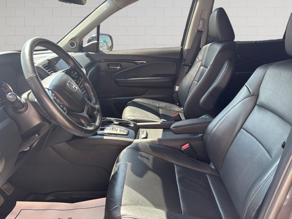 used 2022 Honda Pilot car, priced at $43,900