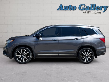 used 2022 Honda Pilot car, priced at $43,900