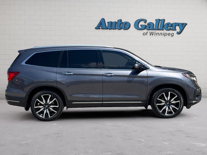 used 2022 Honda Pilot car, priced at $43,900