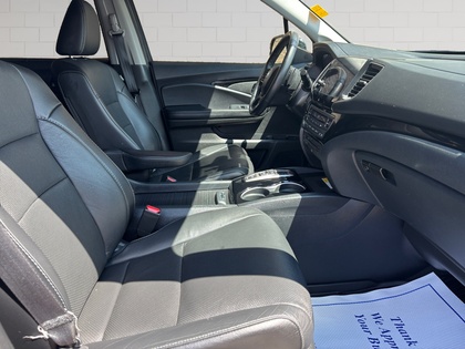 used 2022 Honda Pilot car, priced at $43,900