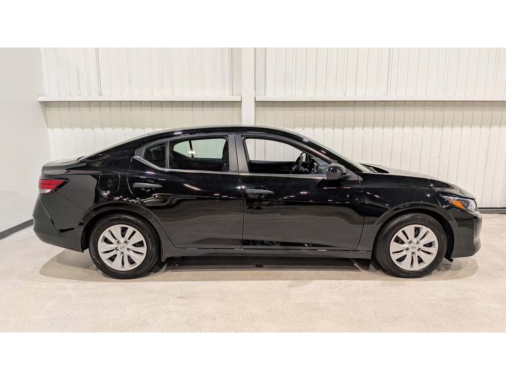 Nissan Sentra 2024