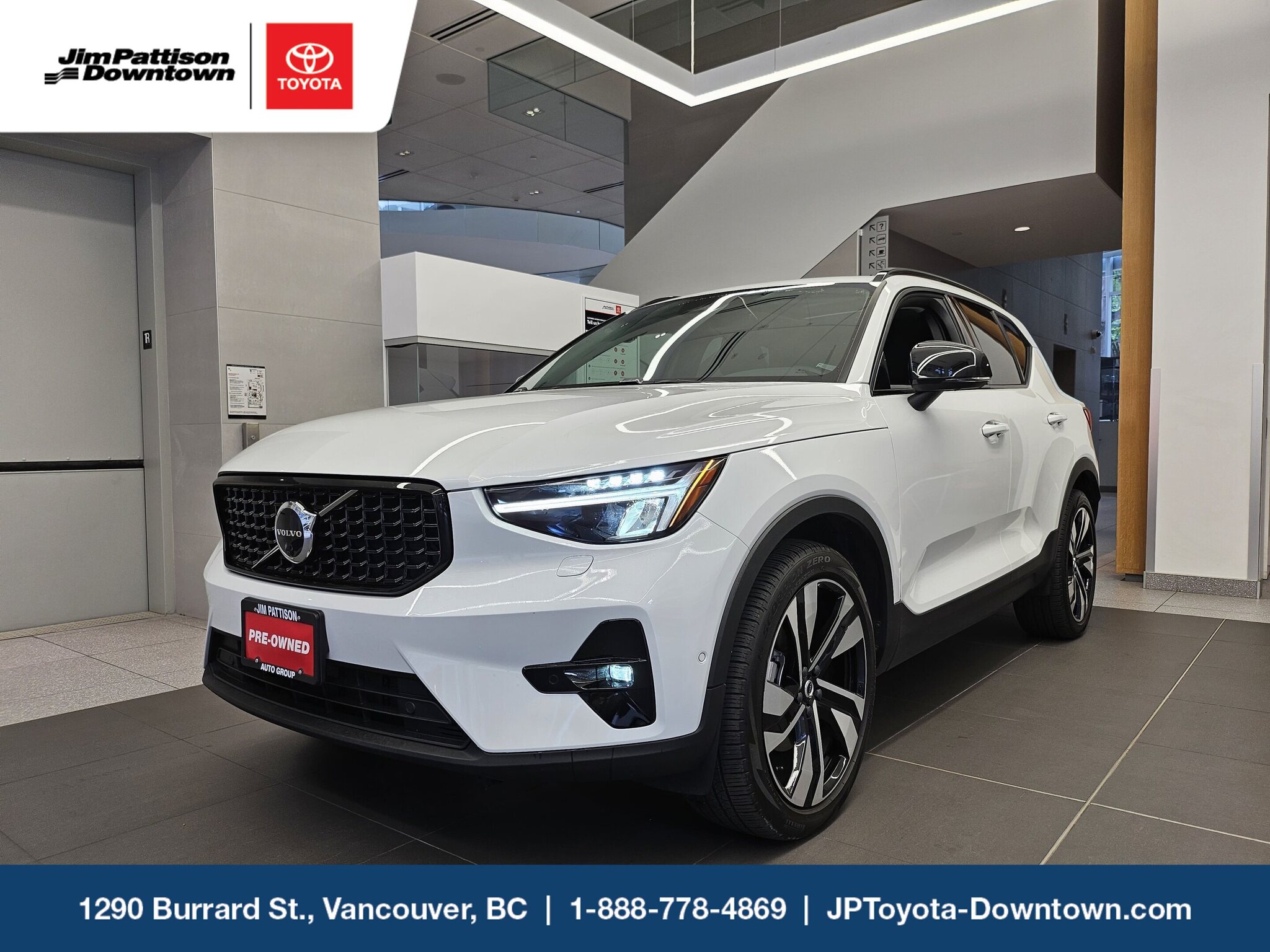 2023 Volvo XC40