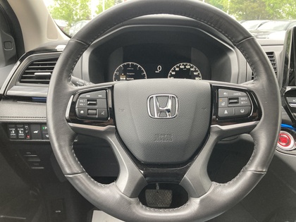 used 2025 Honda Odyssey car, priced at $54,900