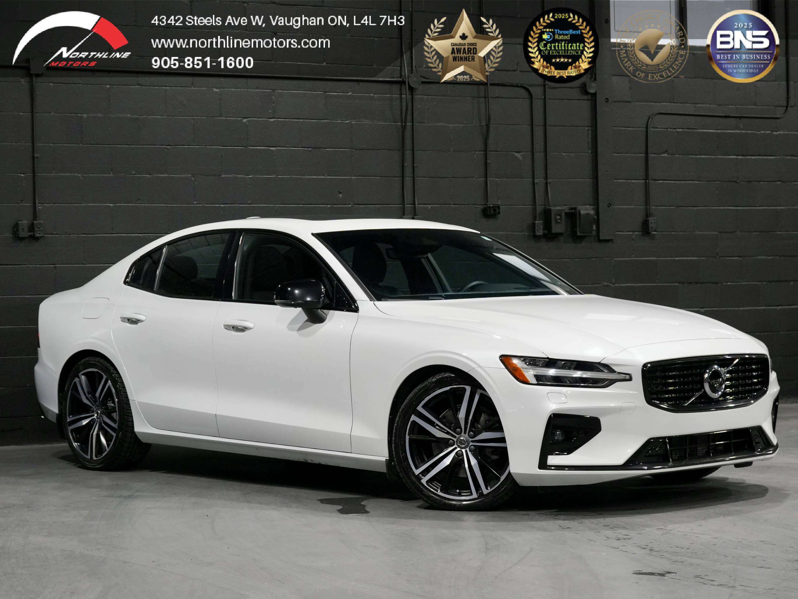 White 2022 Volvo S60 B5 R-Design AWD Sedan All-Wheel Drive 8-Speed Automatic