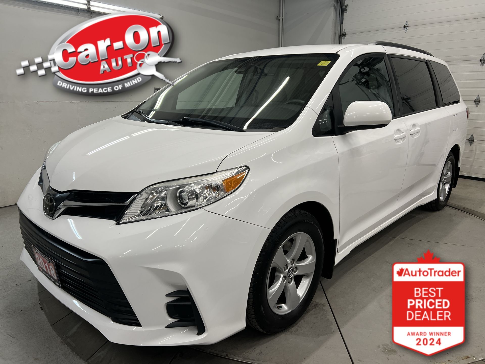 White 2018 Toyota Sienna LE 7-Passenger FWD with Auto-Access Seat Minivan Front-Wheel Drive Automatic