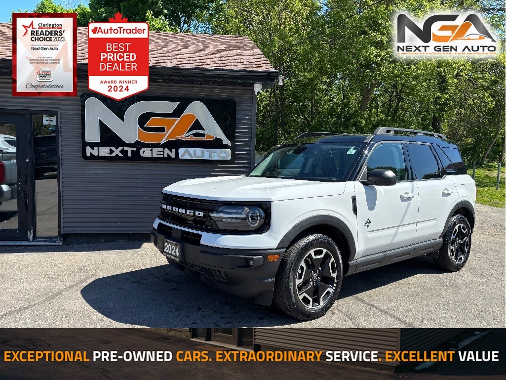 White 2024 Ford Bronco Sport Outer Banks AWD SUV / Crossover All-Wheel Drive