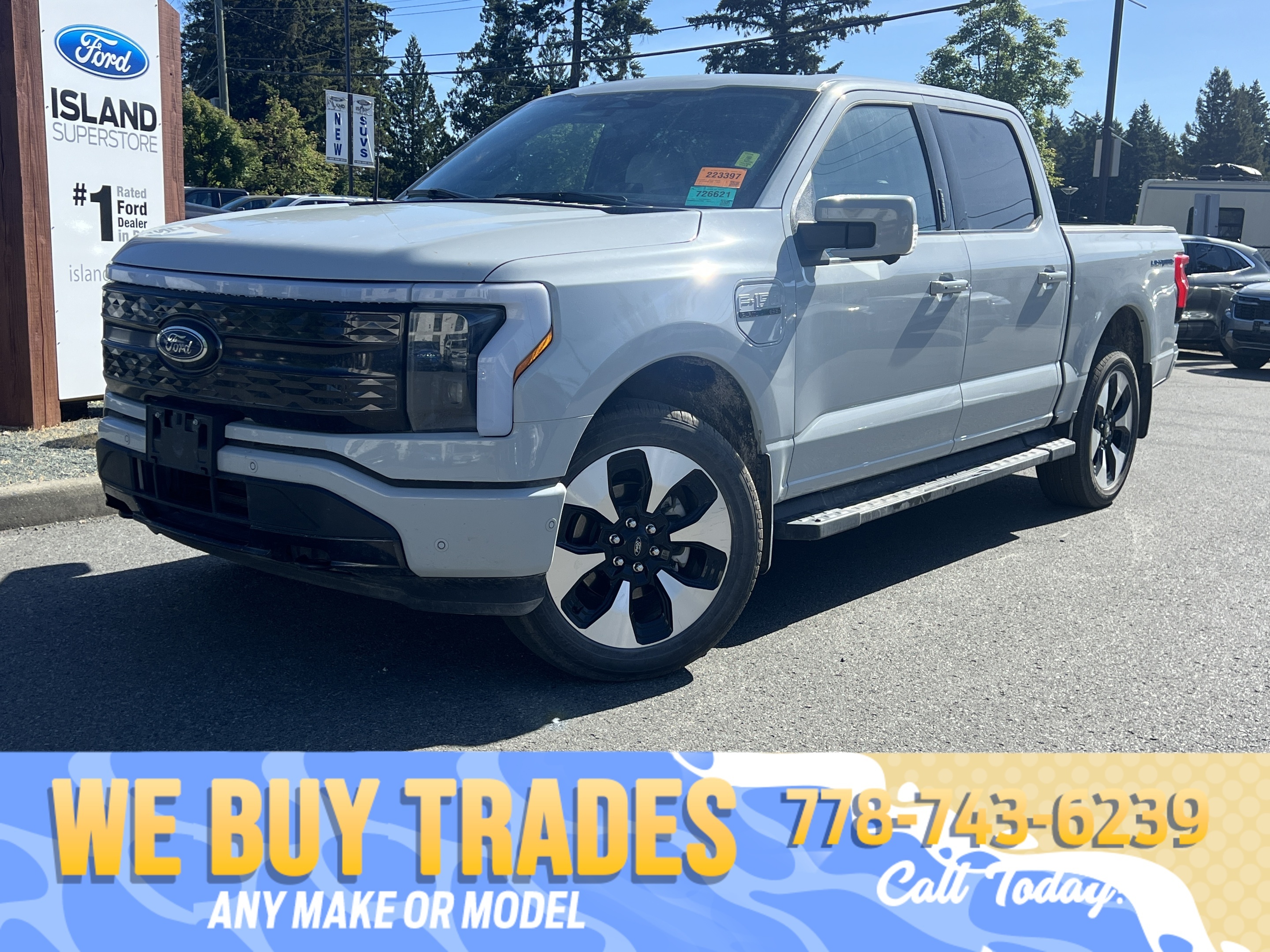 2023 Ford F-150 Lightning Platinum SuperCrew AWD