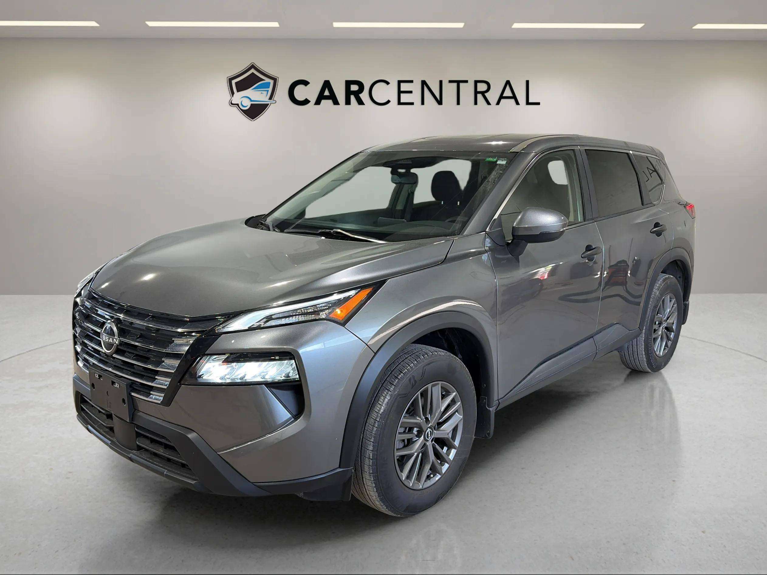 Gray 2024 Nissan Rogue S AWD SUV / Crossover All-Wheel Drive Continuously Variable Transmission