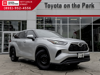 Silver 2020 Toyota Highlander LE FWD SUV / Crossover Front-Wheel Drive 8-Speed Automatic