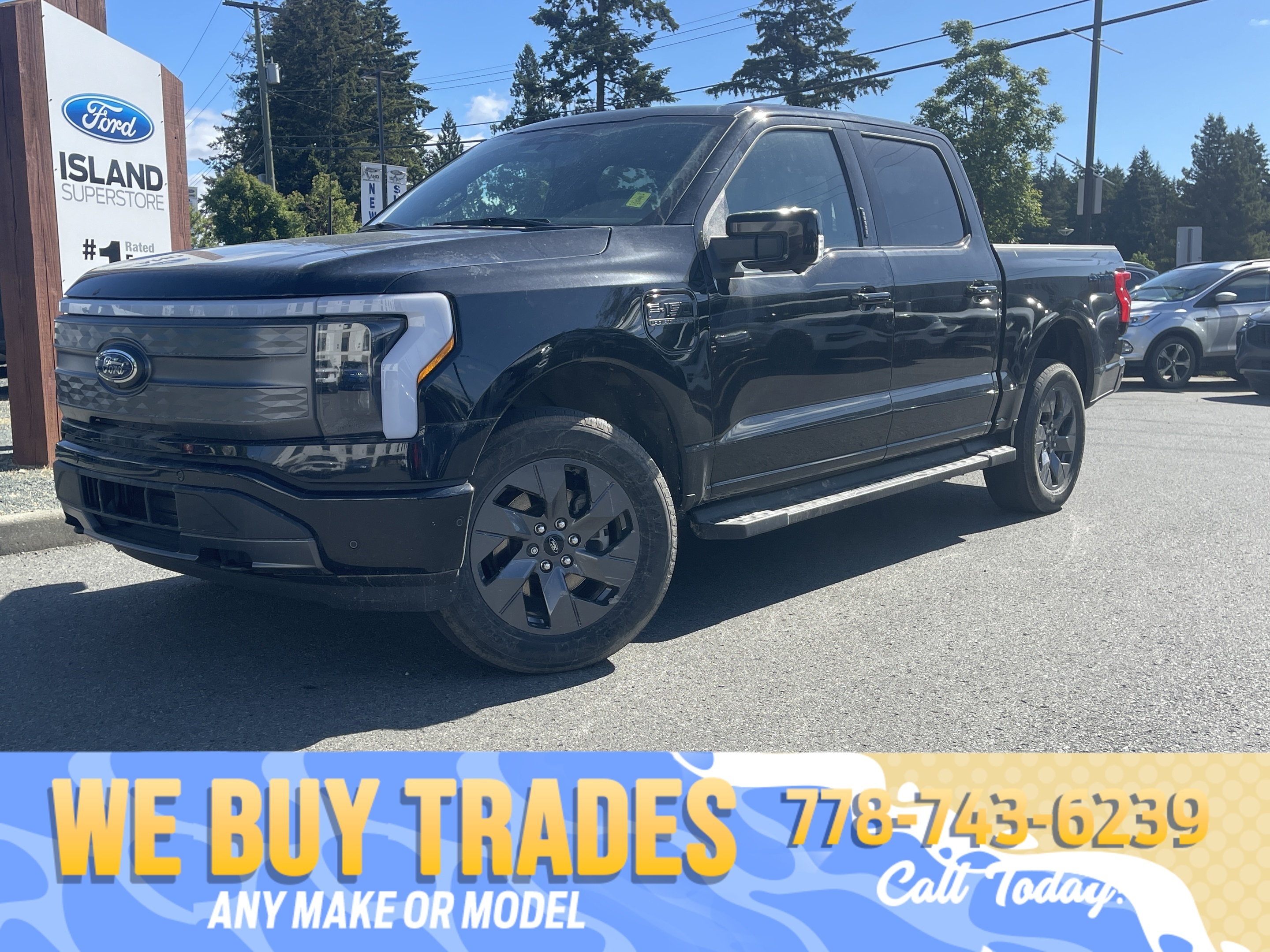 2023 Ford F-150 Lightning Lariat SuperCrew AWD