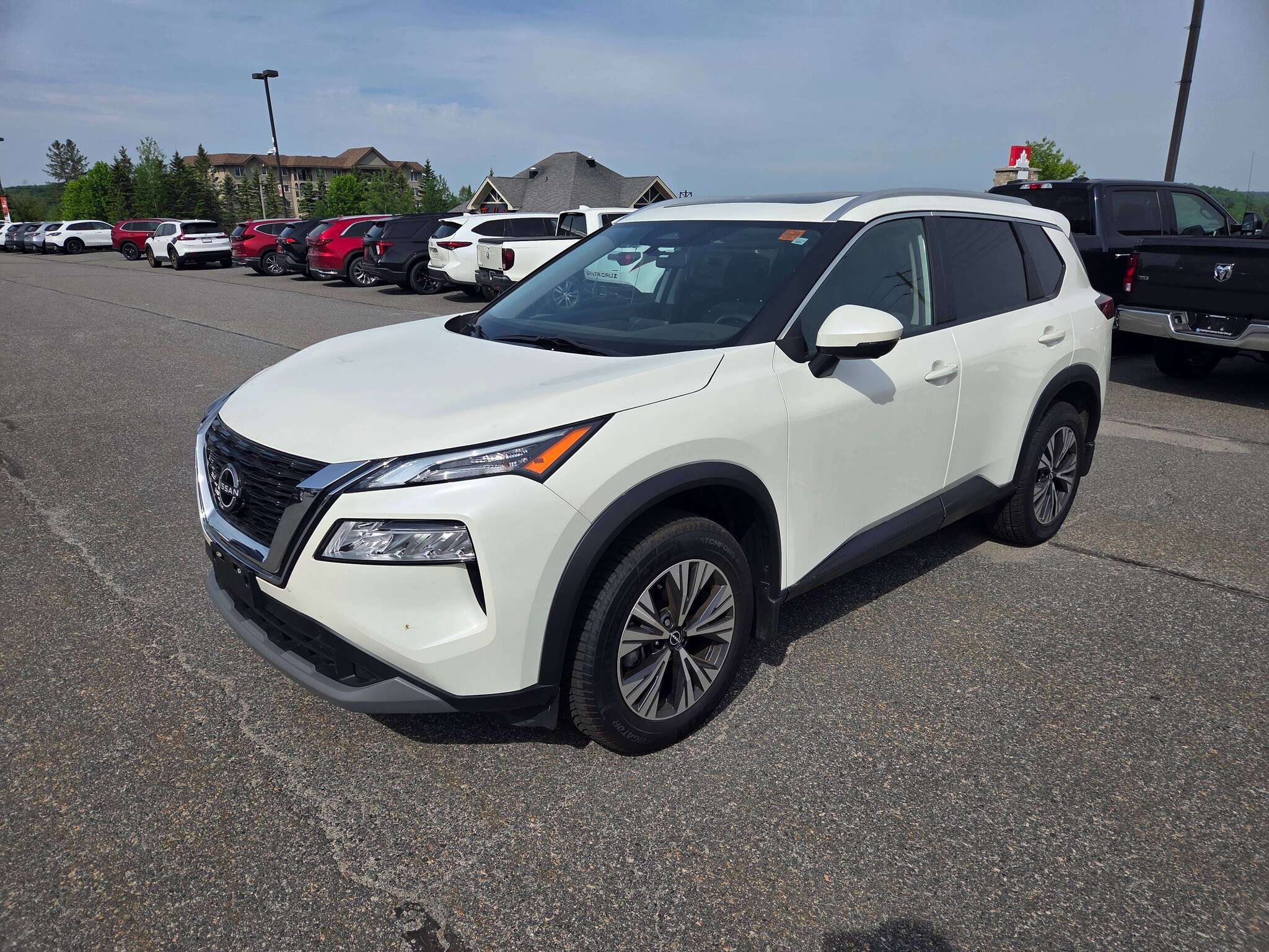 2023 Nissan Rogue AWD SV Moonroof SUV