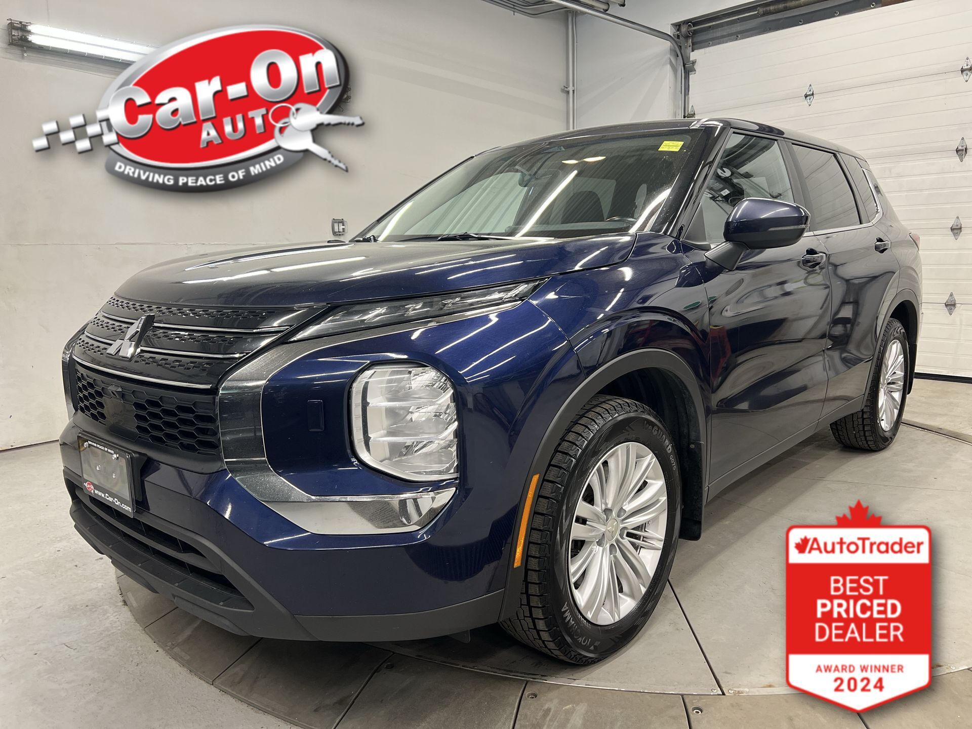 2024 Mitsubishi Outlander AWD | 7-PASS | HTD SEATS | CARPLAY | ALLOYS | A/C