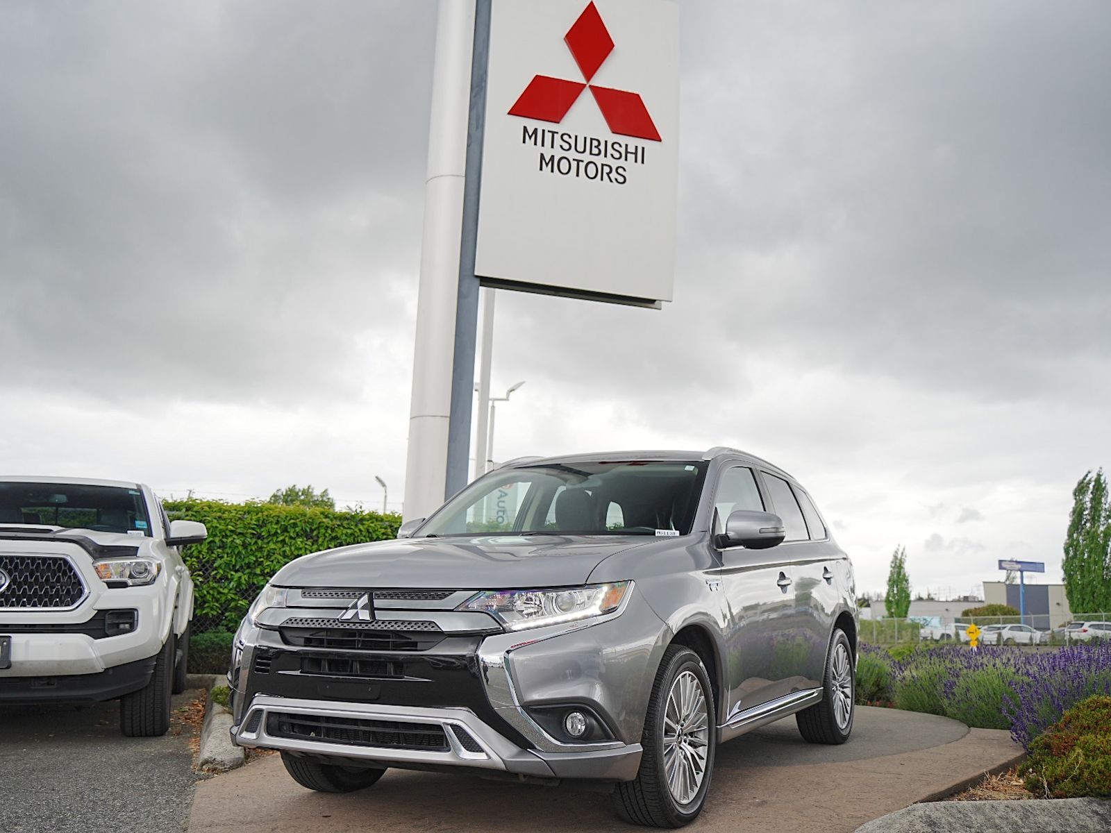 2020 Mitsubishi Outlander PHEV