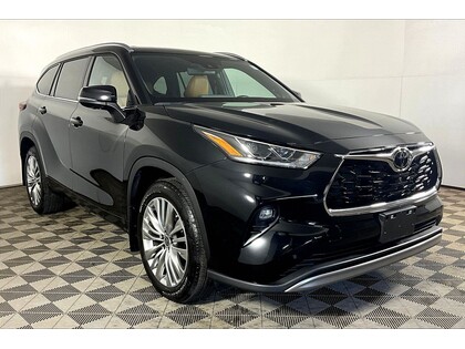 used 2023 Toyota Highlander car, priced at $54,998