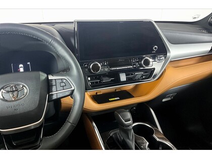 used 2023 Toyota Highlander car, priced at $54,998