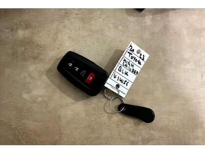used 2023 Toyota Highlander car, priced at $54,998