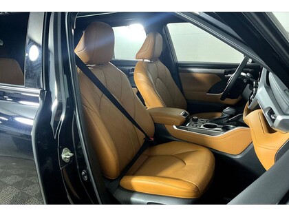 used 2023 Toyota Highlander car, priced at $54,998
