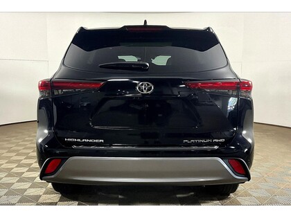 used 2023 Toyota Highlander car, priced at $54,998