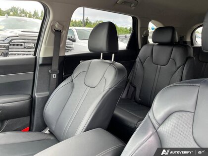 used 2025 Kia Sorento Plug-In Hybrid car, priced at $48,888