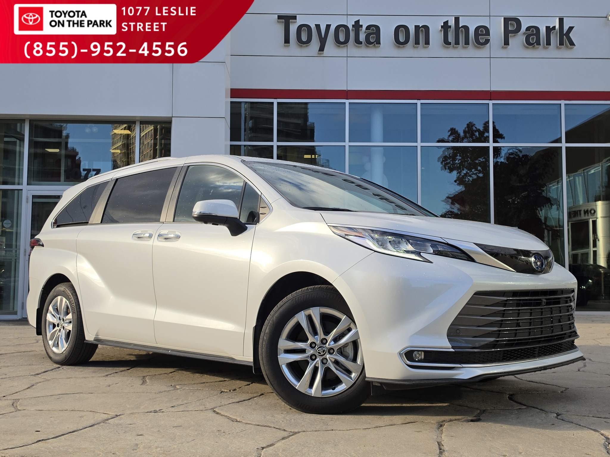 2025 Toyota Sienna Hybrid