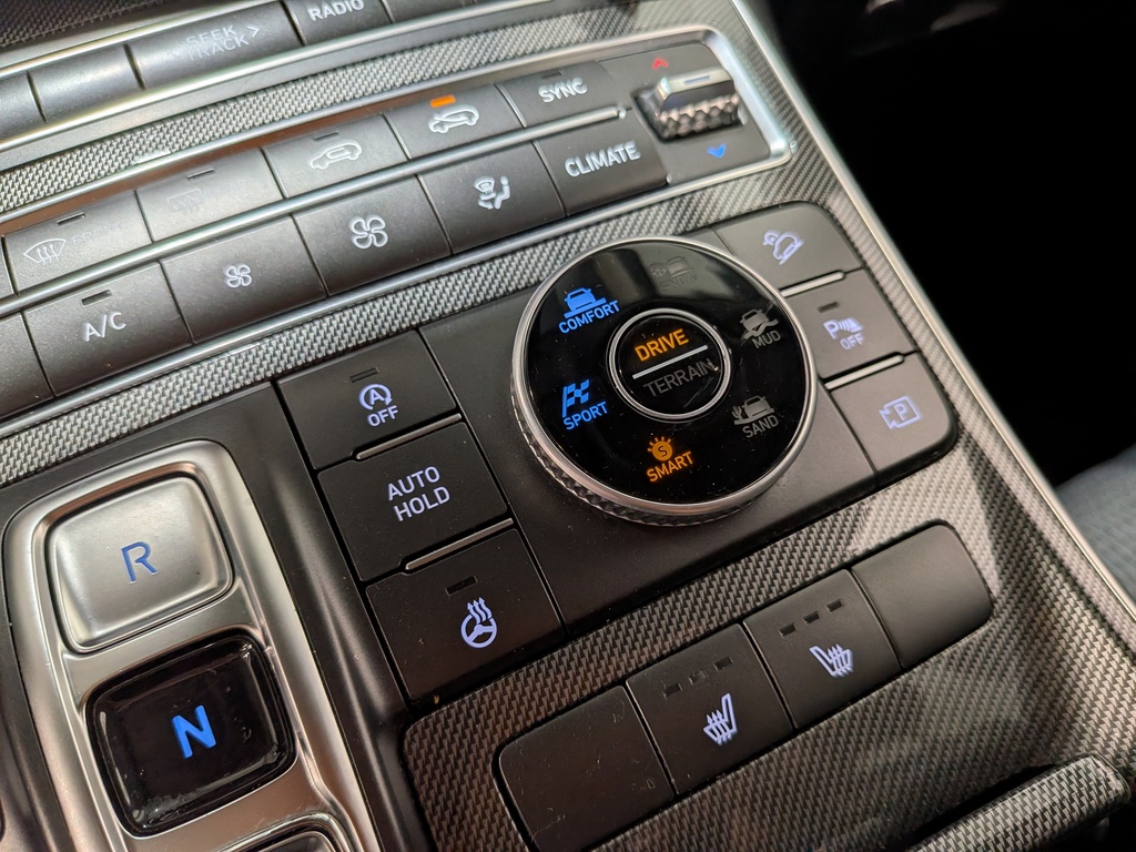 Hyundai Santa Fe 2023