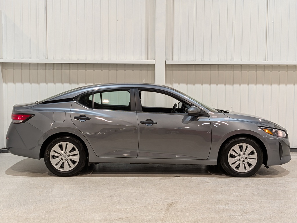 Nissan Sentra 2024