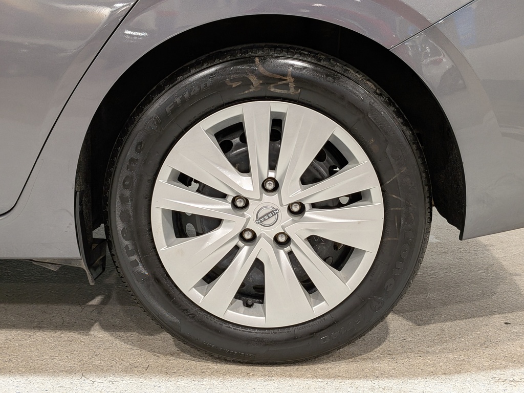 Nissan Sentra 2024