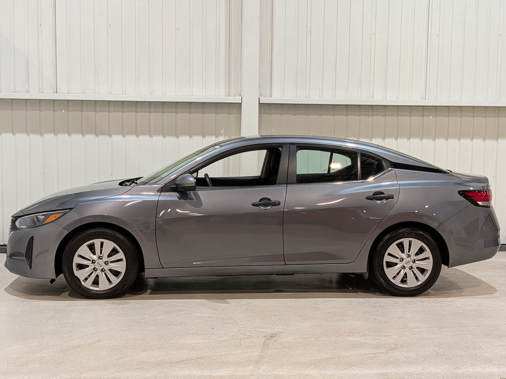 Nissan Sentra 2024