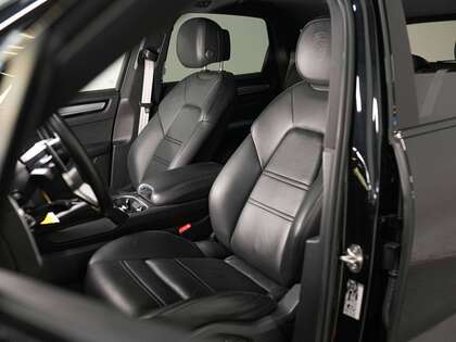 used 2023 Porsche Cayenne car