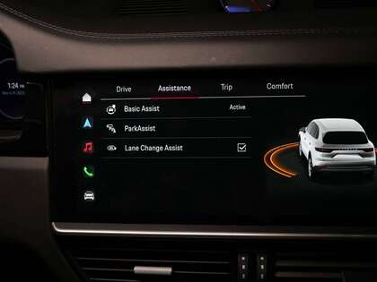 used 2023 Porsche Cayenne car