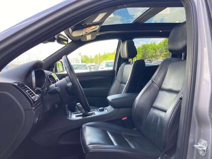 used 2021 Jeep Grand Cherokee car, priced at $35,900