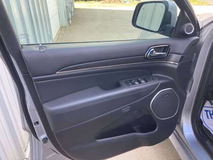 used 2021 Jeep Grand Cherokee car, priced at $35,900