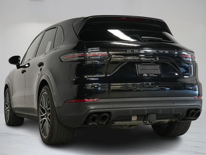 used 2023 Porsche Cayenne car