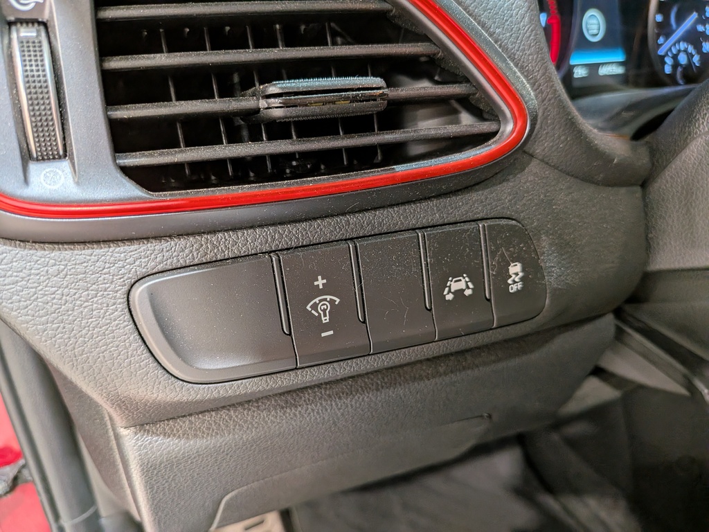 Hyundai Elantra GT 2019