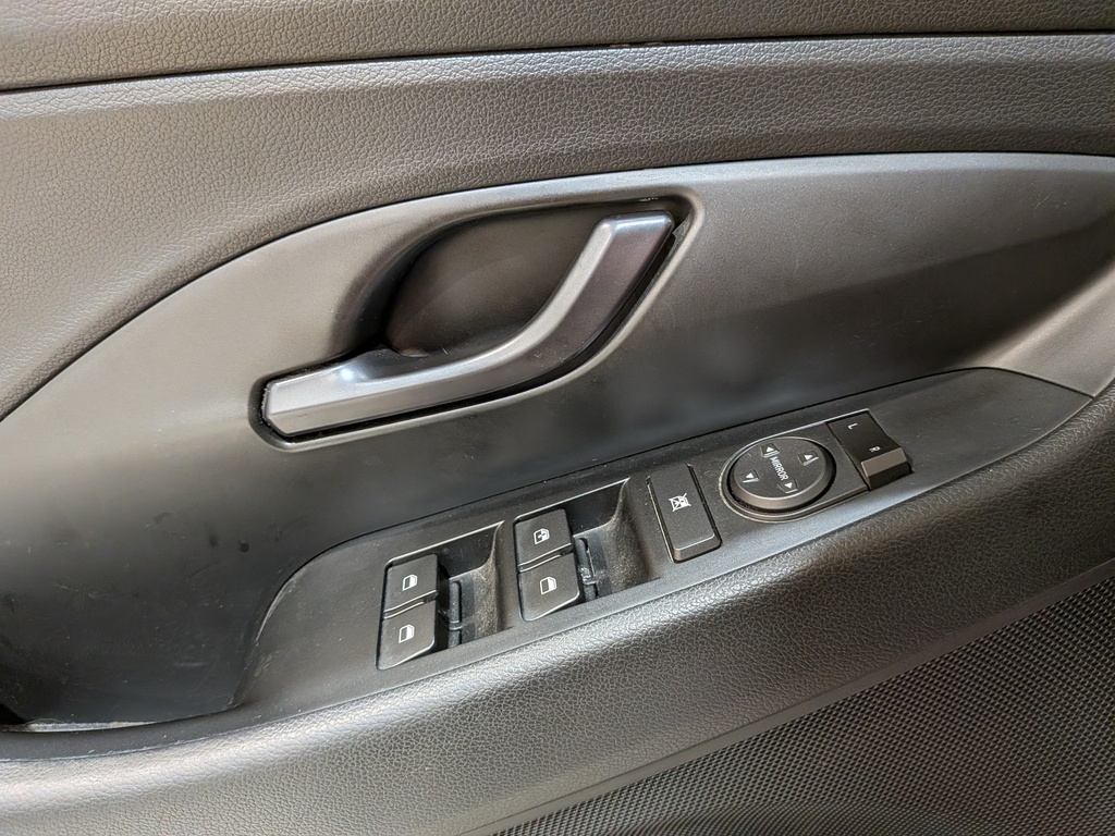 Hyundai Elantra GT 2019