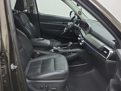 used 2023 Kia Telluride car, priced at $45,810