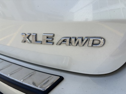 used 2016 Toyota Highlander car, priced at $24,995
