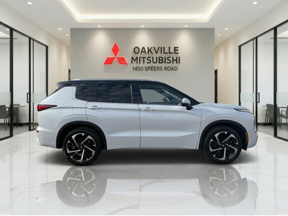 used 2024 Mitsubishi Outlander car, priced at $39,950
